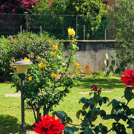 Lakes&hills Apartment Erba